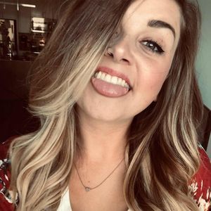 Meet your Posher, Casey